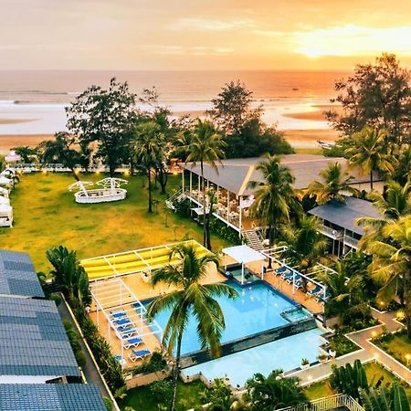 Foxoso La Beach Resort & Spa Old Goa Exteriör bild