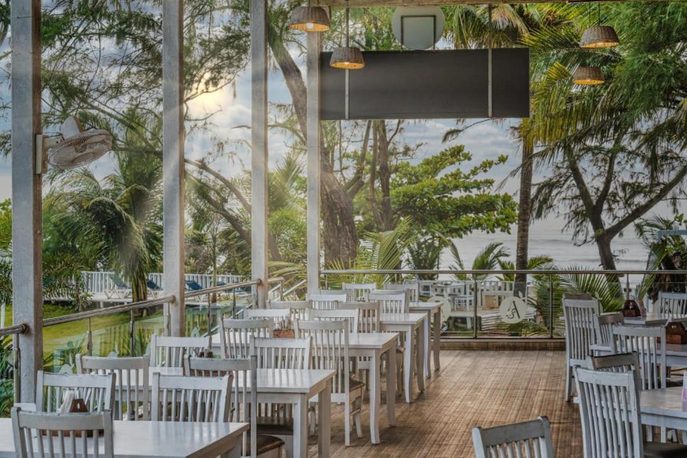Foxoso La Beach Resort & Spa Old Goa Exteriör bild